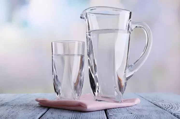 Água para beber comida