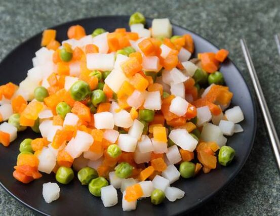 Salada de legumes para a dieta Maggi